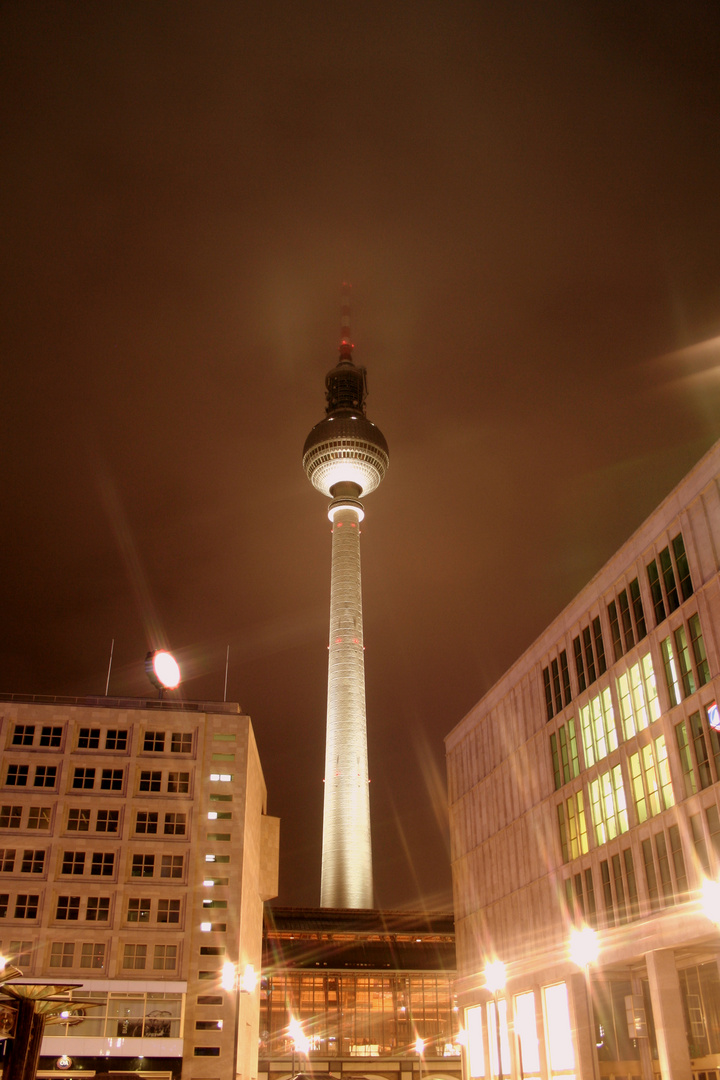 der ALEX bei Nacht und Nebel / Berlin