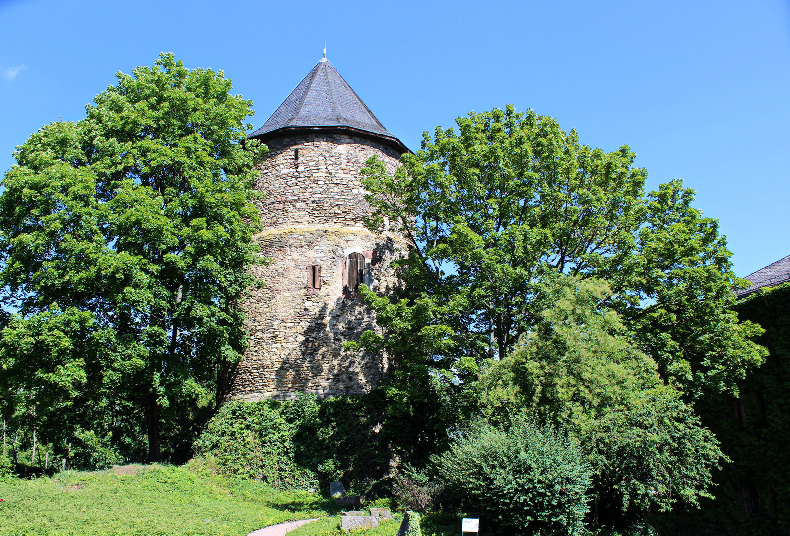 Der Alexanderturm in Mainz ...