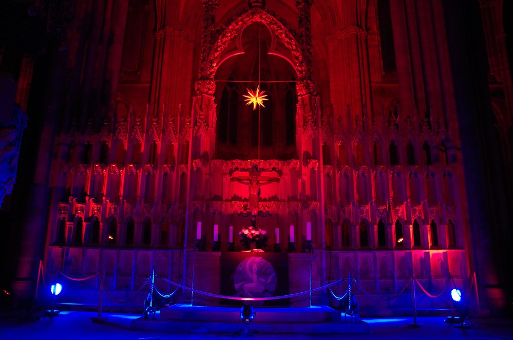 Der Altar der Elisabethkirche Marburg  2014