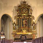 Der Altar in der kath Pfarrkirche in Zermatt