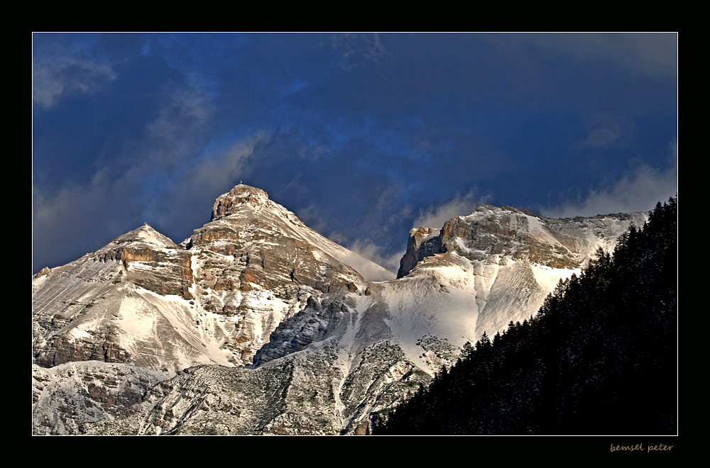 der "Altar Tirols" im Neuschnee