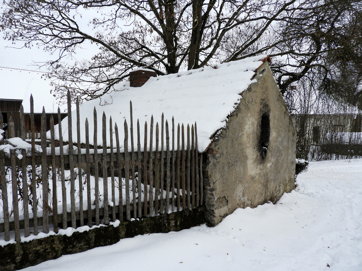 der alte Backofen im Winter