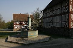 Der alte Dorfbrunnen