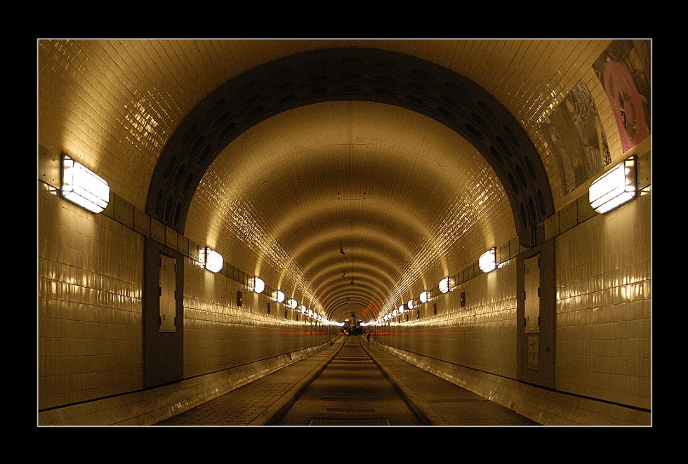 Der alte Elbtunnel