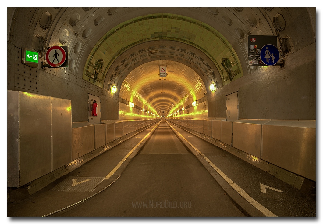 Der alte Elbtunnel