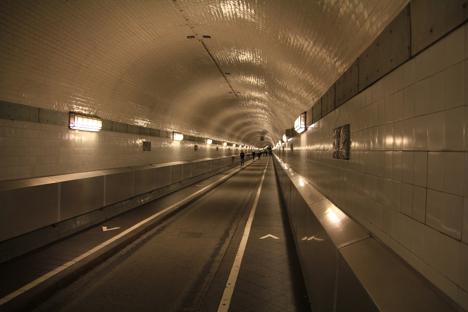 Der alte Elbtunnel