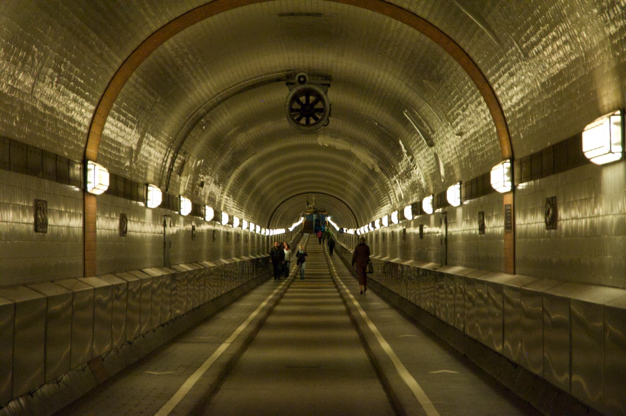 Der alte Elbtunnel 