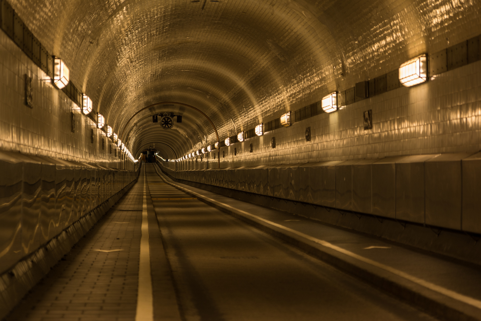 Der alte Elbtunnel in Hamburg