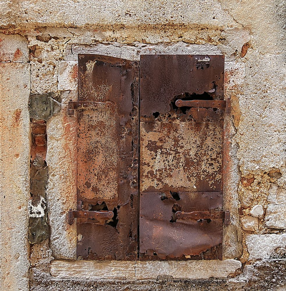 Der alte Fensterladen