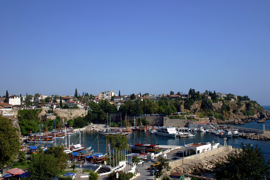 Der alte Hafen von Antalya