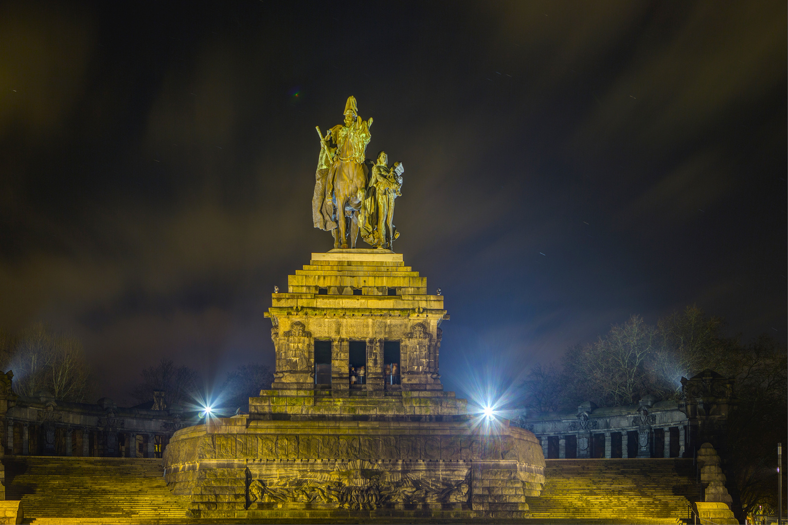 Der alte Kaiser Wilhelm in der Nacht