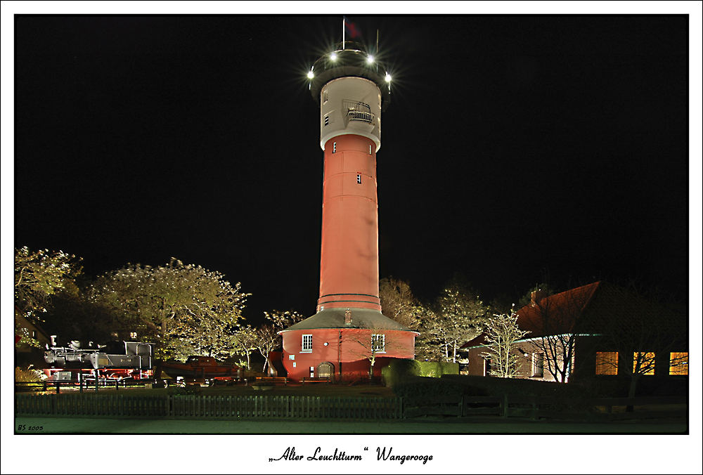 Der alte Leuchtturm auf Wangerooge bei Nacht!
