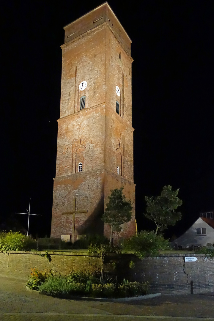 Der alte Leuchtturm bei Nacht