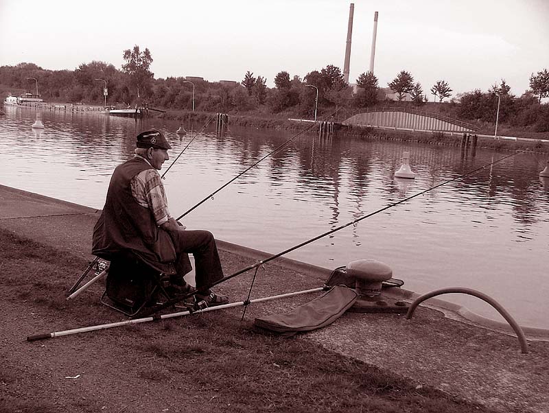 Der alte Mann und der Kanal