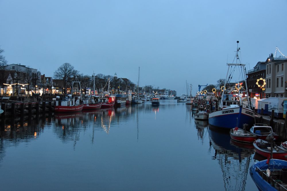 Der Alte Strom in Warnemünde Silvester 2018 (1)