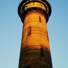 Der alte Wasserturm in Alsdorf im Sonnenlicht