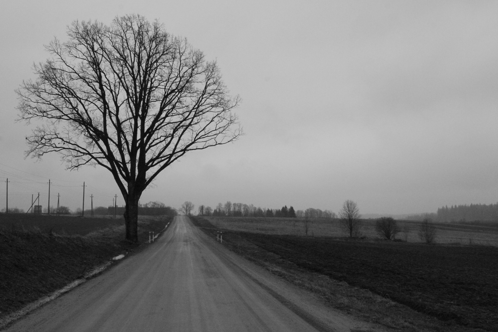 Der alten Weg nach dem Dorf