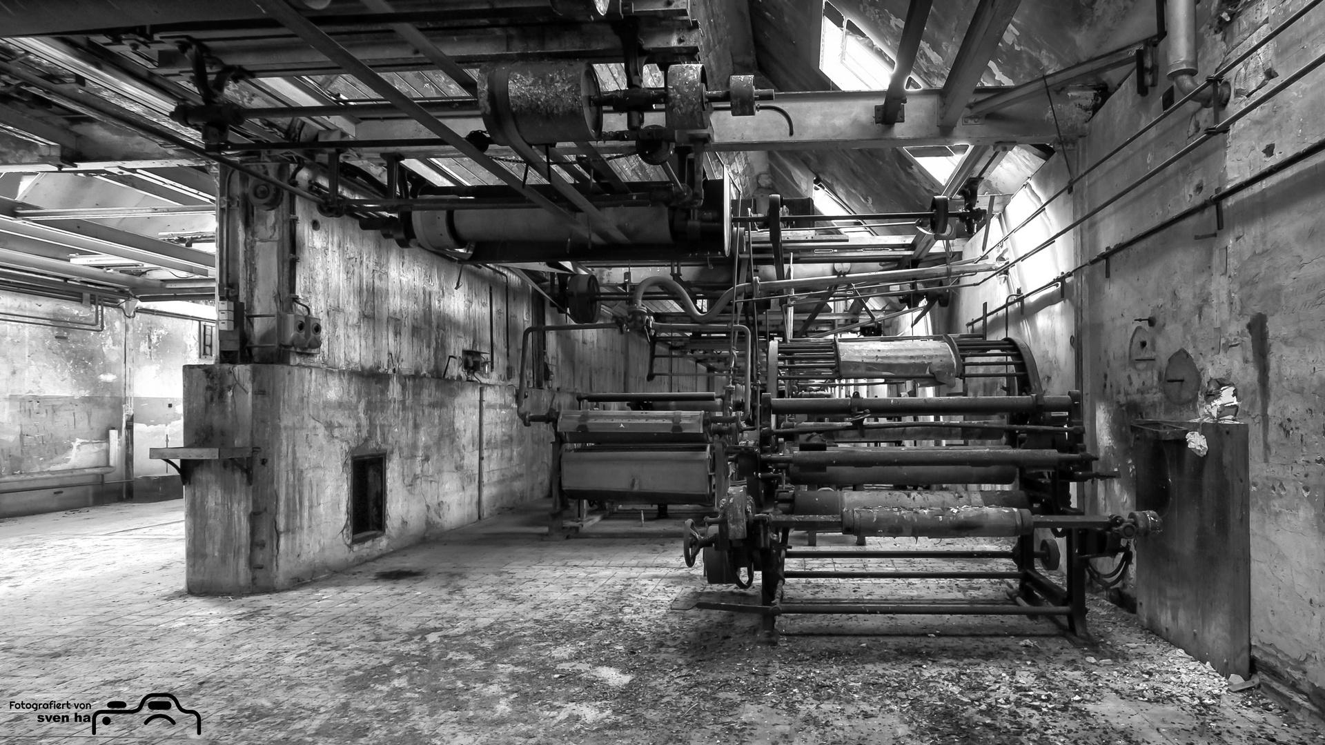 Der Anfang( 1 ) der Papierfabrik Scheufelen... Foto & Bild architektur, lost places