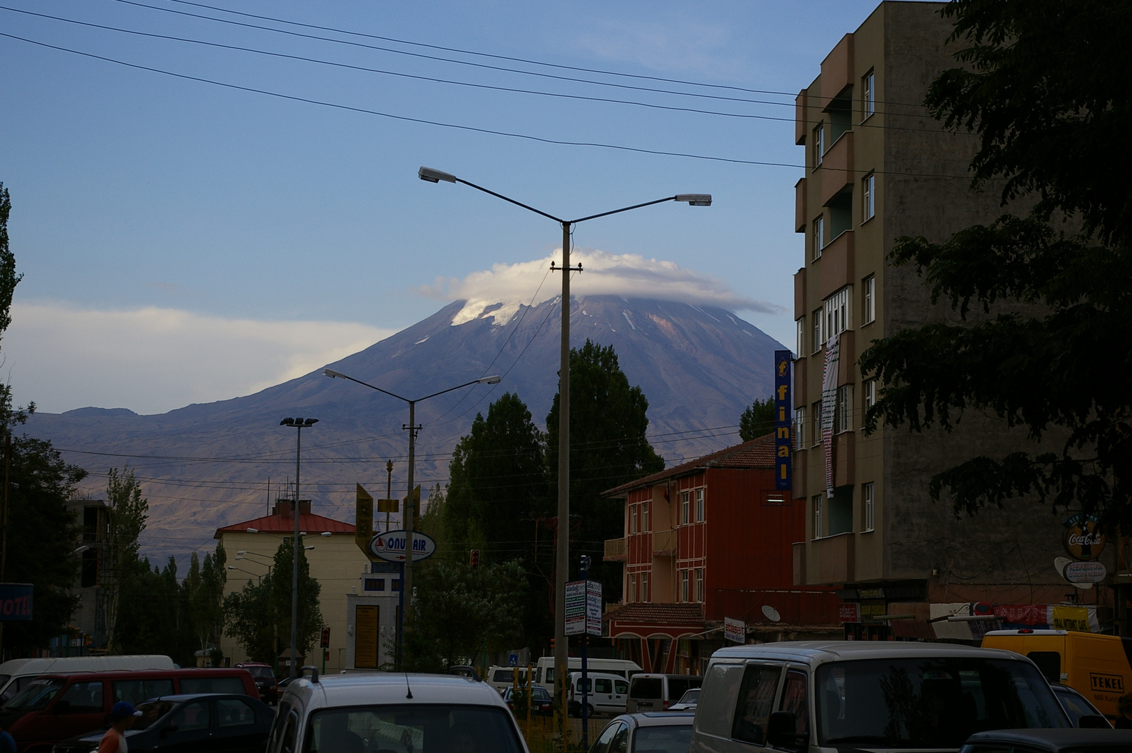 Der Ararat aus der Mitte von Doguyabazit aus - ich will da wieder hin!