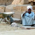 ...der Arbeiter im Karnak Tempel...