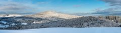 Der Aremberg in der verschneiten Eifel