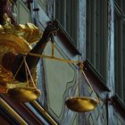 Der Arm der Justitia 