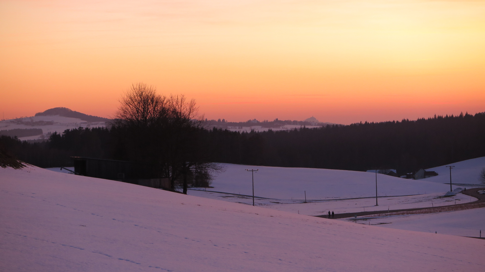 Der Armesberg und der  Rauhe Kulm im Abendkleid