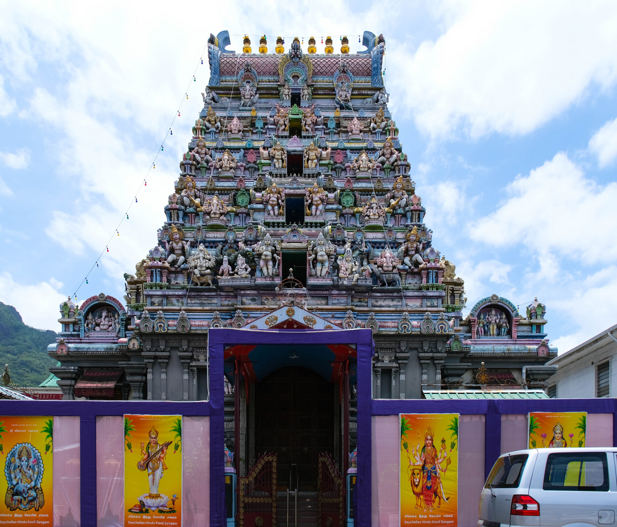 ...der Arul Mihu Navasakthi Vinayagar Tempel...