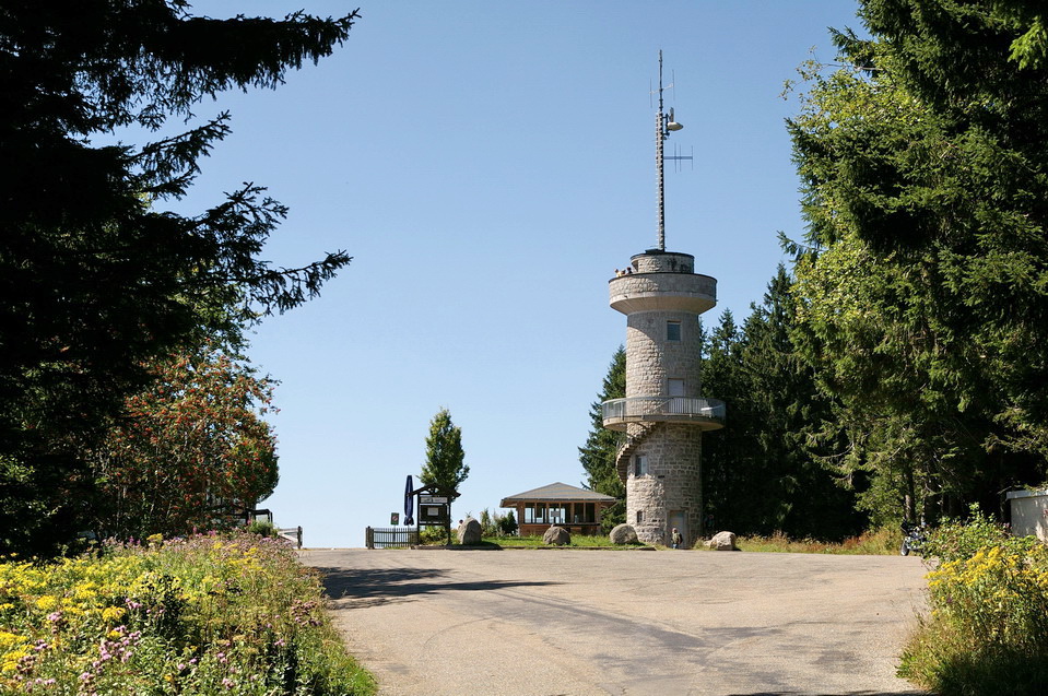 Der Aussichtsturm auf dem Brend