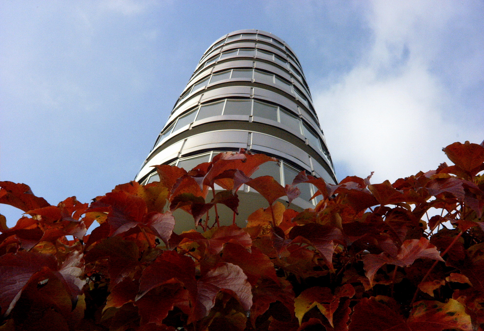 Der Aussichtsturm "Friedenswarte" in Brandenburg an der Havel im Herbst 2011