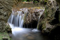 Der Bach vor dem Sturz - Bad Uracher Wasserfall