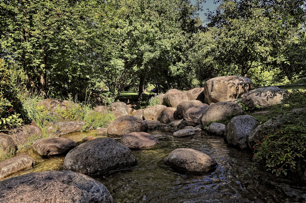 Der Bachlauf....., Impressionen aus dem Britzer Garten