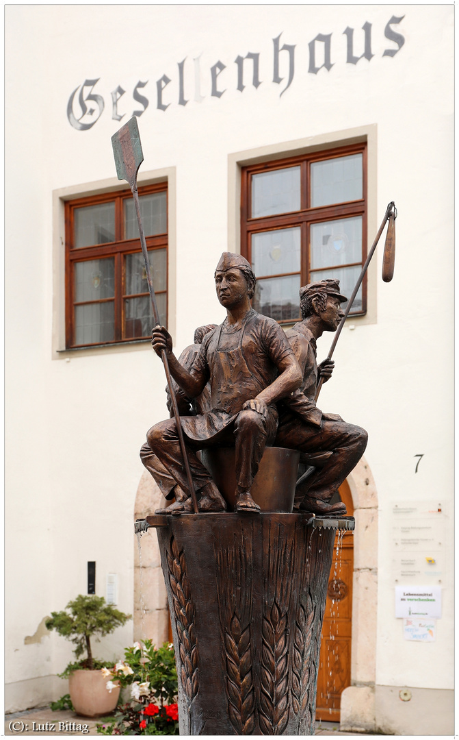 Der Bäckerbrunnen am Schrannenplatz in Füssen