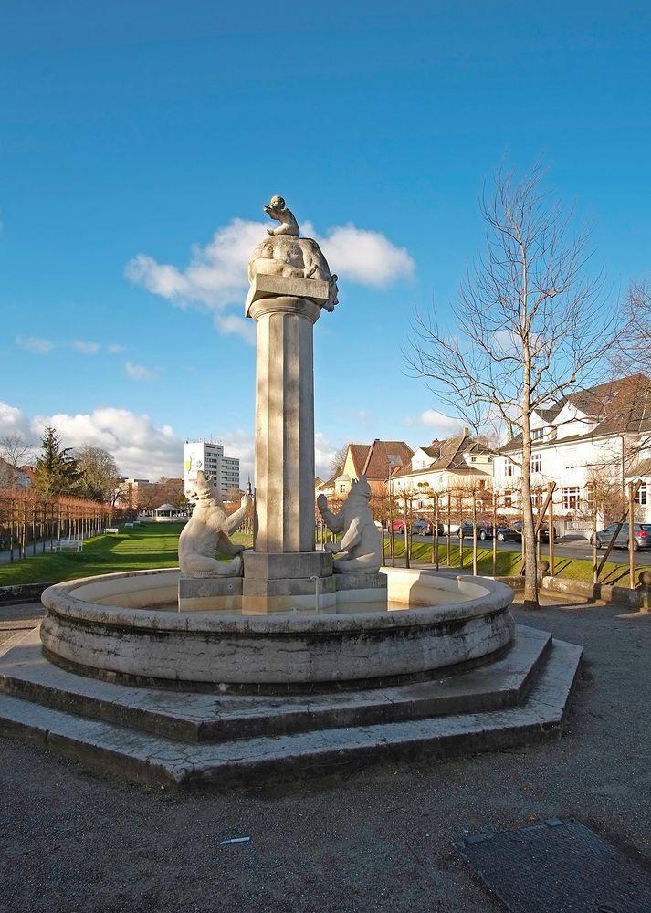 Der 'Bärenbrunnen' in einer Parkanlage der Stadt Hamm (Westfalen)