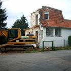 Der Bagger frisst das alte Turmblick-Haus