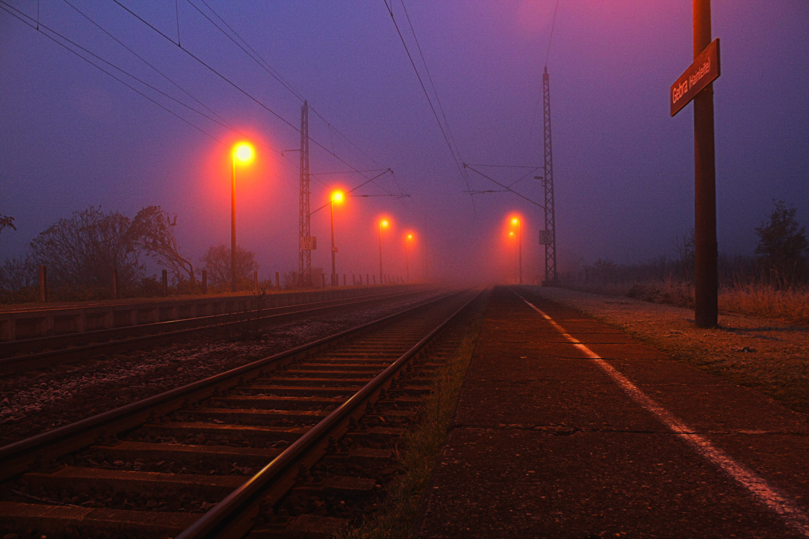 der Bahnhof am Morgen