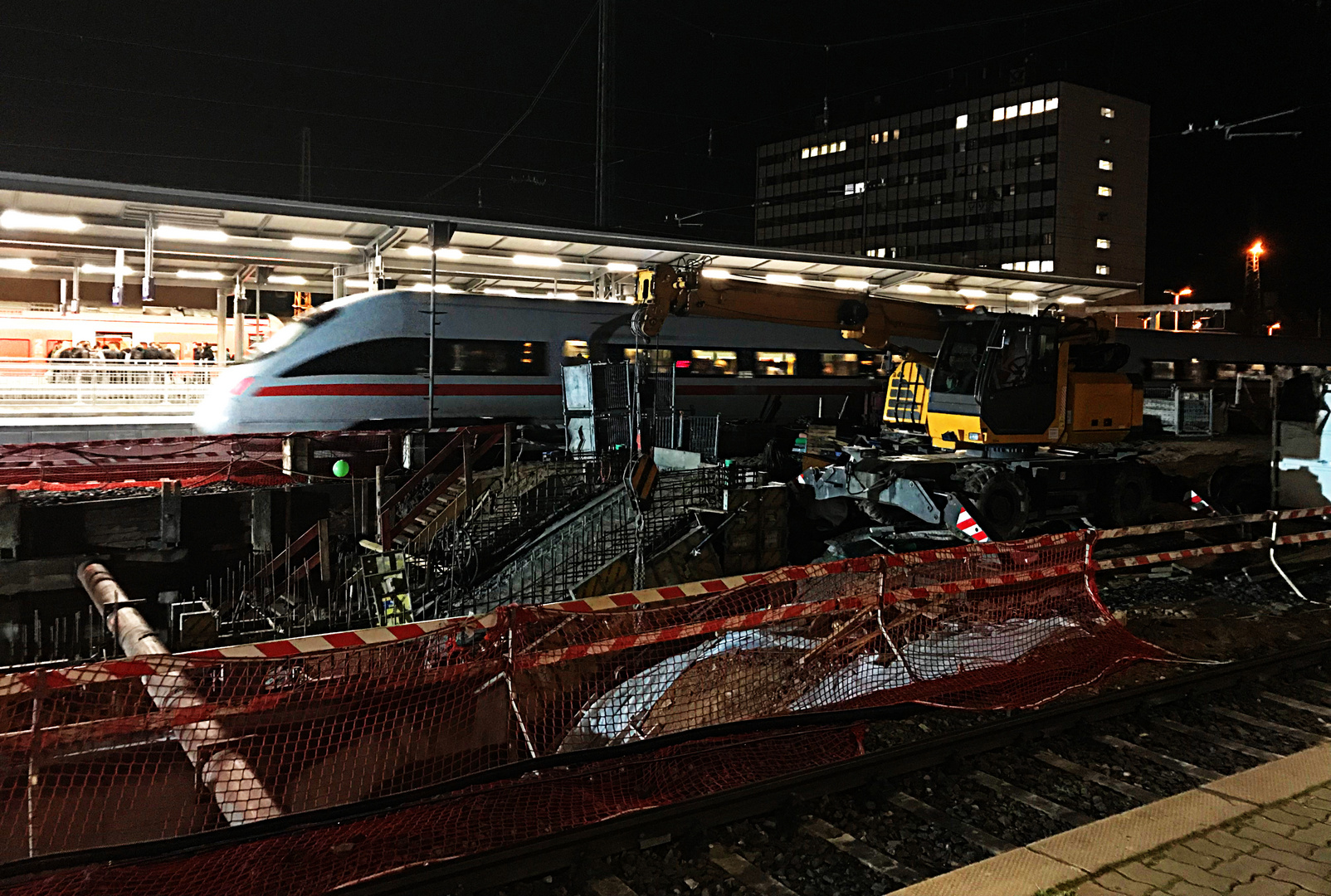 Der Bahnhof lebt.