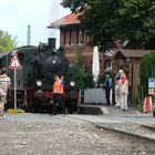 Der Bahnübergang wird gesichert