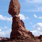 Der Balanced Rock trägt einen 3100t schweren Kopf