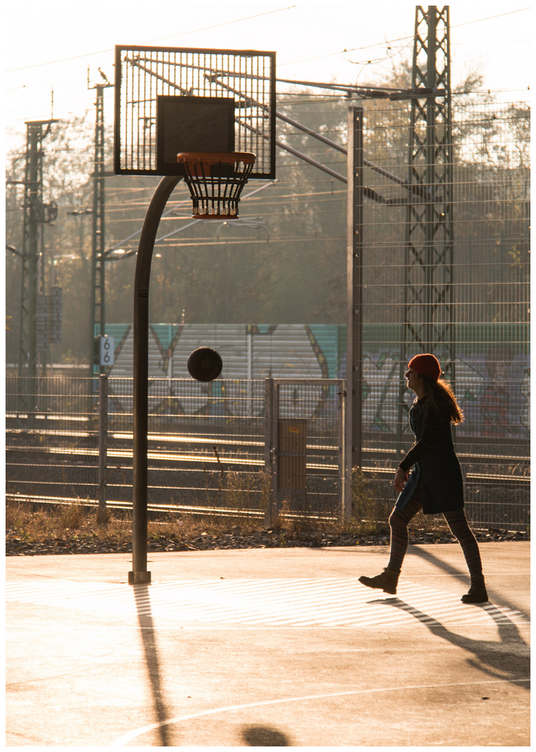 der Ball im Park