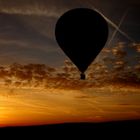 Der Ballon im Sonnenaufgang