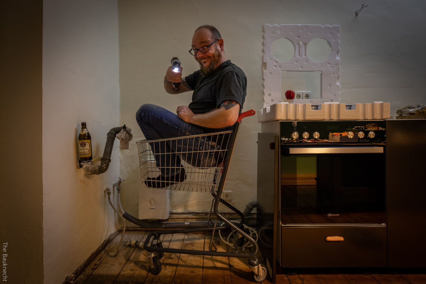 Der Bauknecht mit dem Aphex-Twin-Grinsen und der Strahlenkanone.