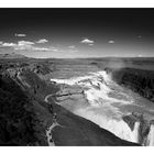 ... der bekannte Gullfoss in s/w ...