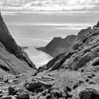 Der Berg, die Brücke und das Meer