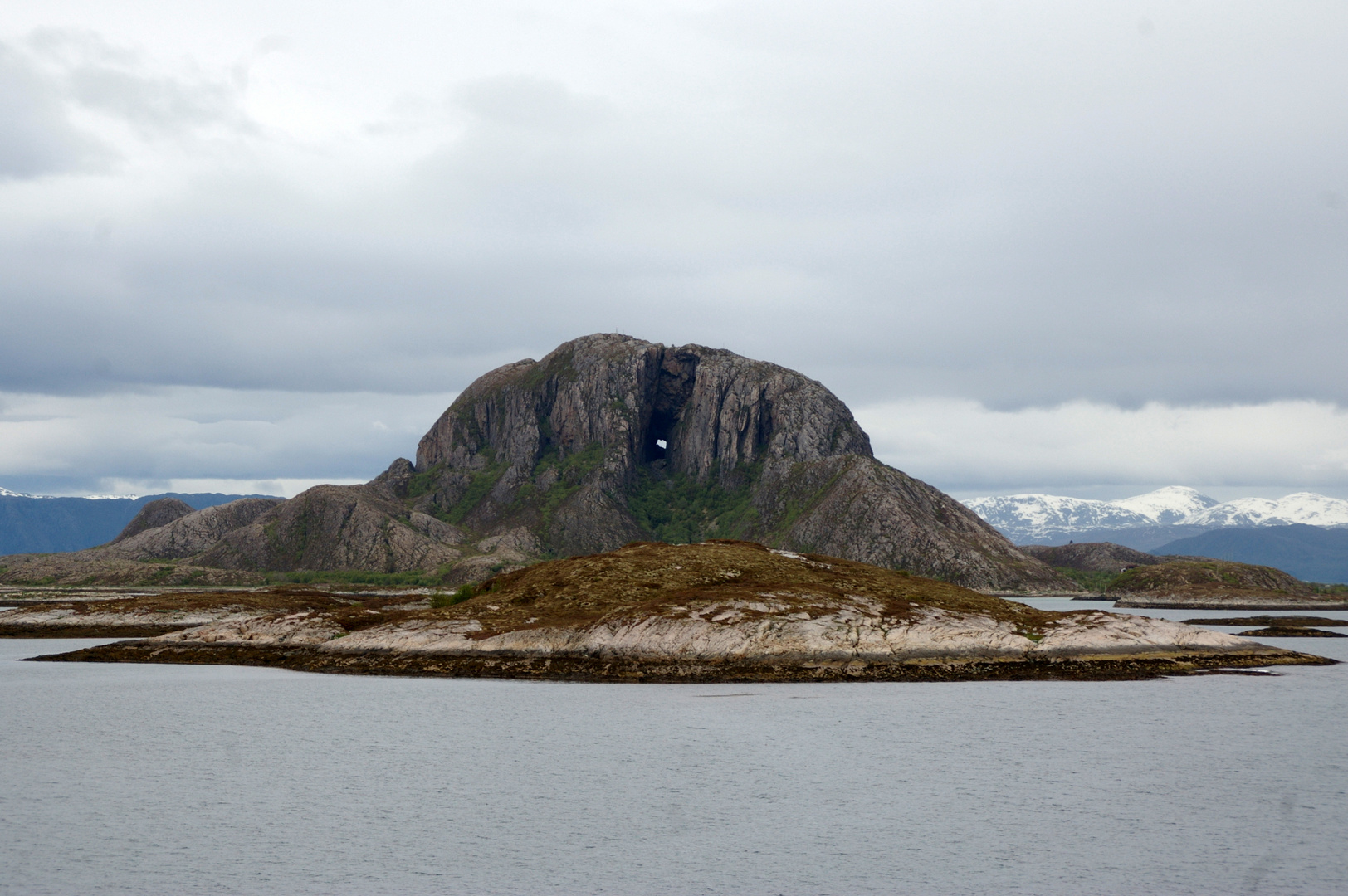 Der Berg mit dem Loch