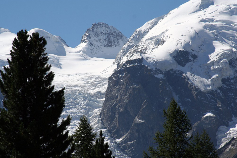 Der Berg und Gletscher Morteratsch 3