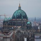 Der Berliner Dom bei tristem Wetter