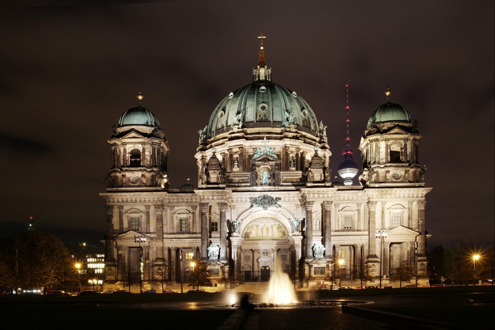 Der Berliner Dom mit Alex