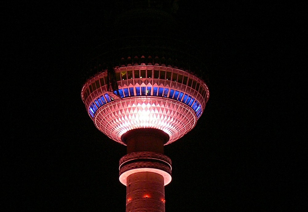 Der Berliner Fernsehturm in Mitte