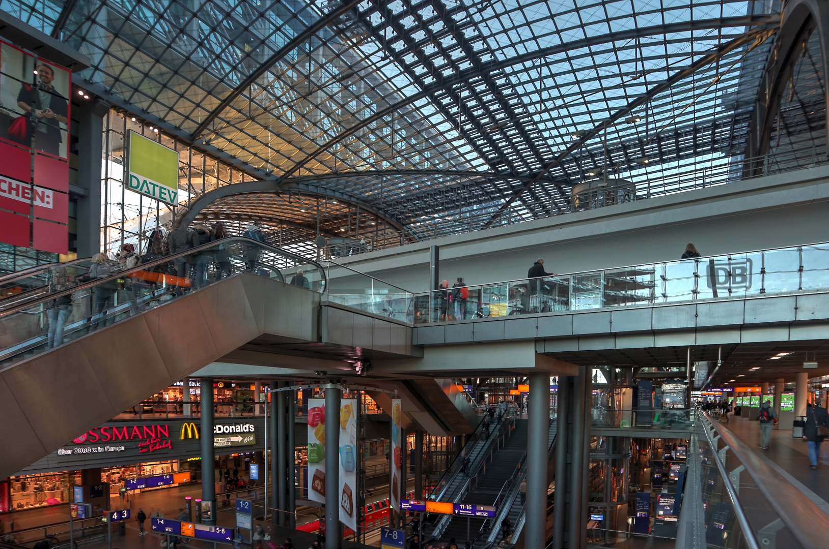 Der Berliner Hauptbahnhof (01) Foto & Bild  dokumentation, berlin 